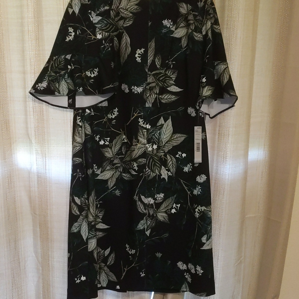 Bell sleeve dress